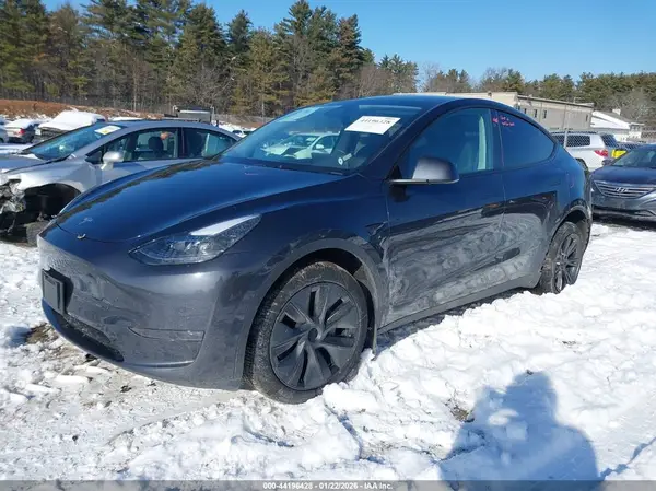 7SAYGDEE5RA331486 2024 TESLA MODEL Y - Image 2