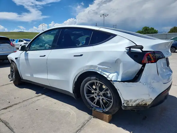 7SAYGDEE5RA332721 2024 TESLA MODEL Y - Image 2