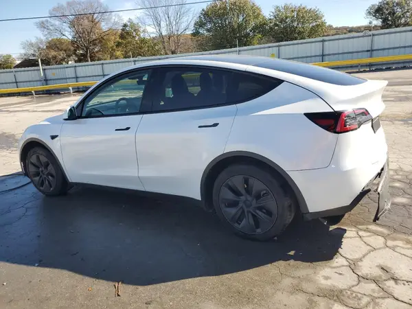 7SAYGDEE5RA333514 2024 TESLA MODEL Y - Image 2