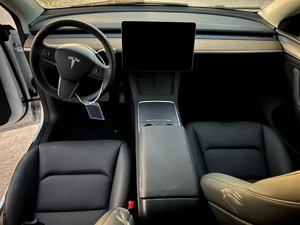 7SAYGDEE5RA333514 2024 TESLA MODEL Y - Image 8