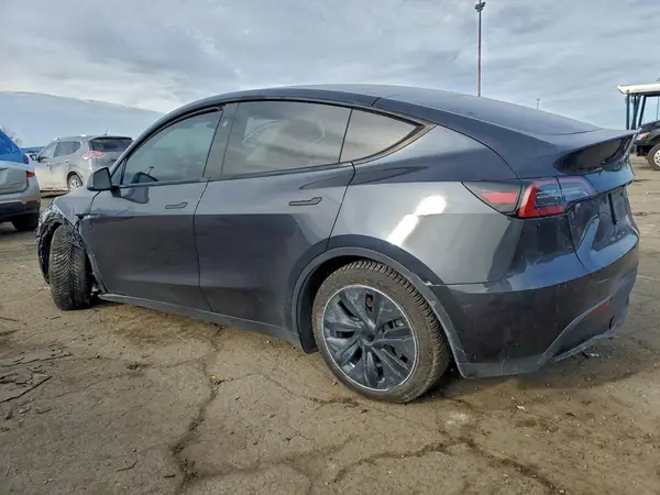 7SAYGDEE5RF024919 2024 TESLA MODEL Y - Image 2