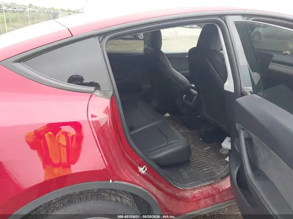 7SAYGDEE5RF025746 2024 TESLA MODEL Y - Image 8