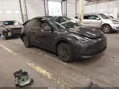 7SAYGDEE5RF026346 2024 TESLA MODEL Y