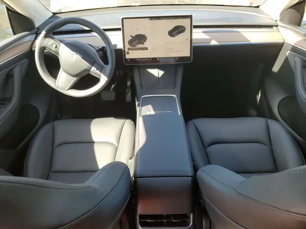 7SAYGDEE5RF031577 2024 TESLA MODEL Y - Image 8