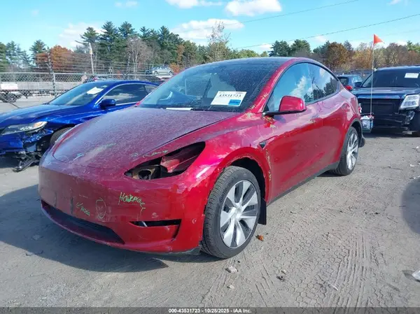 7SAYGDEE5RF034978 2024 TESLA MODEL Y - Image 2