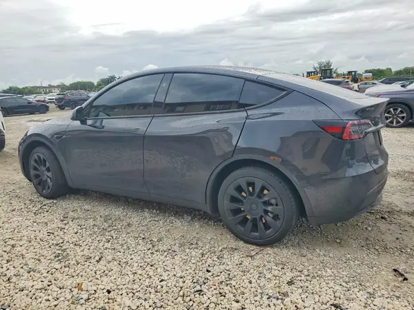 7SAYGDEE5RF037184 2024 TESLA MODEL Y - Image 2