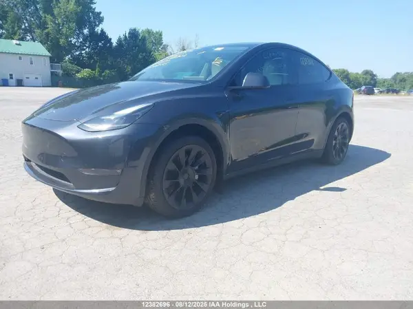 7SAYGDEE5RF048802 2024 TESLA MODEL Y - Image 2