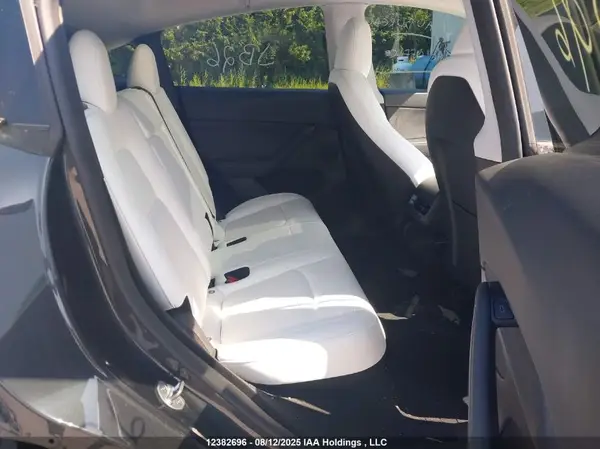 7SAYGDEE5RF048802 2024 TESLA MODEL Y - Image 8