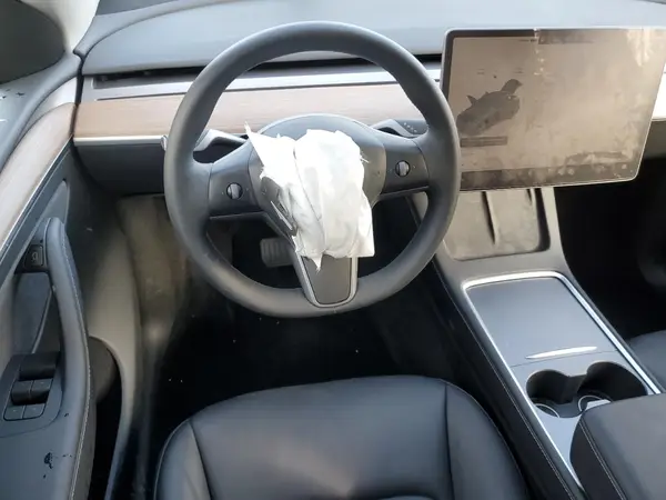 7SAYGDEE5RF055832 2024 TESLA MODEL Y - Image 8