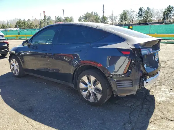 7SAYGDEE5RF071397 2024 TESLA MODEL Y - Image 2