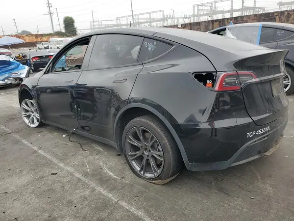 7SAYGDEE5RF072890 2024 TESLA MODEL Y - Image 2