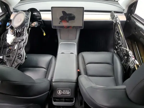 7SAYGDEE5RF072890 2024 TESLA MODEL Y - Image 8