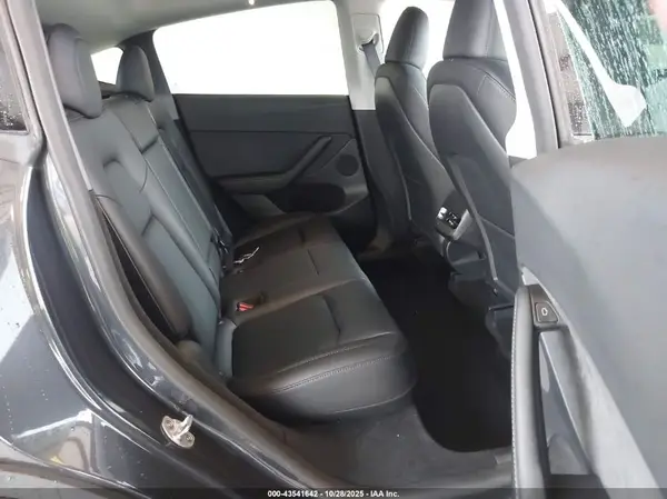 7SAYGDEE5RF074414 2024 TESLA MODEL Y - Image 8