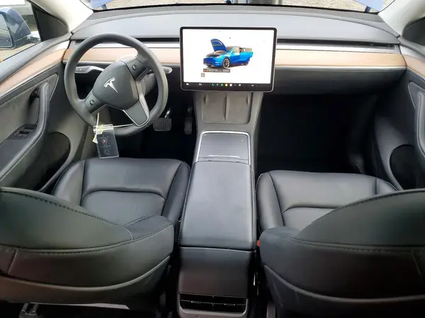7SAYGDEE5RF075191 2024 TESLA MODEL Y - Image 8