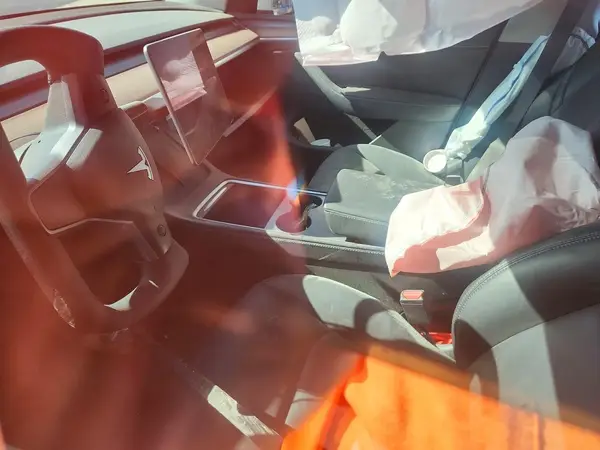 7SAYGDEE5RF077846 2024 TESLA MODEL Y - Image 8