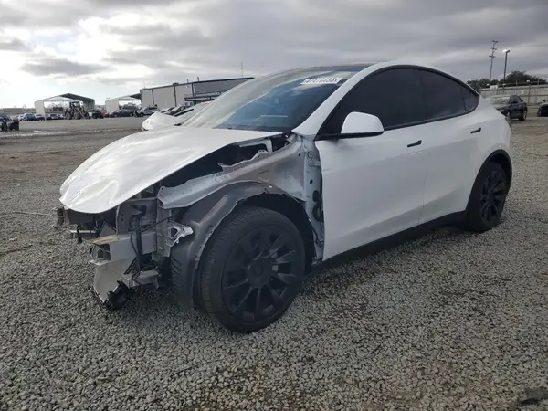 7SAYGDEE5RF079578 2024 TESLA MODEL Y - Image 1