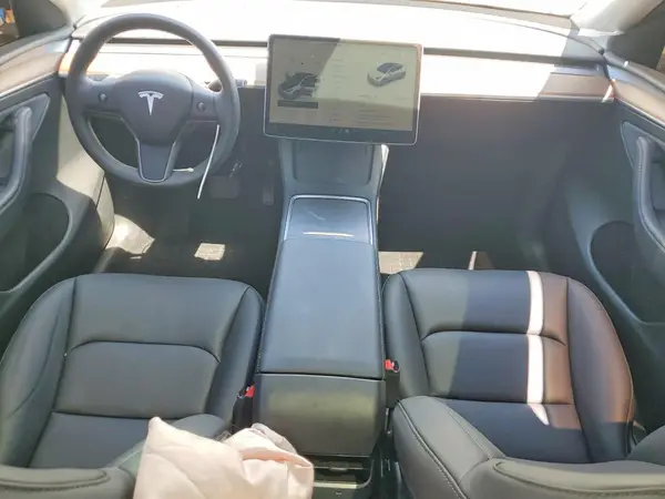 7SAYGDEE5RF081637 2024 TESLA MODEL Y - Image 8