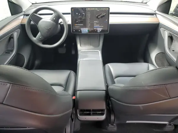 7SAYGDEE5RF084537 2024 TESLA MODEL Y - Image 8