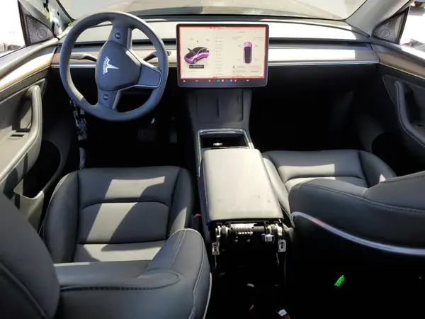 7SAYGDEE5RF090807 2024 TESLA MODEL Y - Image 8