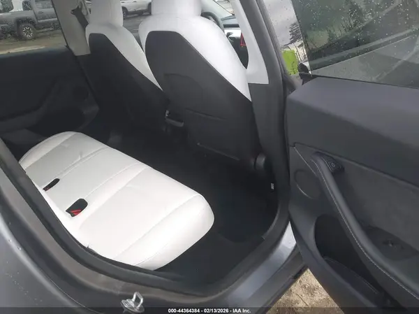 7SAYGDEE5RF107265 2024 TESLA MODEL Y - Image 8