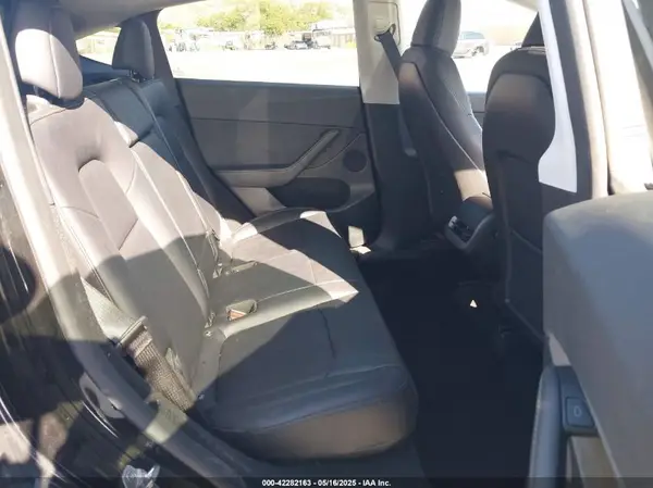 7SAYGDEE5RF115074 2024 TESLA MODEL Y - Image 8