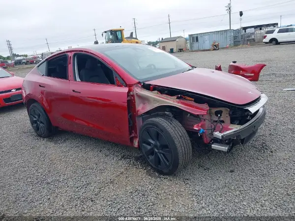 7SAYGDEE5RF117343 2024 TESLA MODEL Y - Image 1