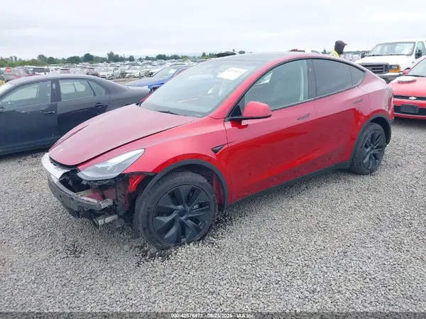 7SAYGDEE5RF117343 2024 TESLA MODEL Y - Image 2