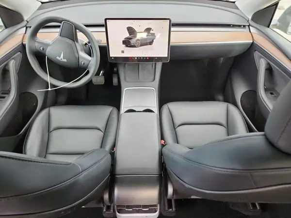 7SAYGDEE5RF117794 2024 TESLA MODEL Y - Image 8
