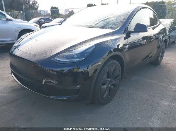 7SAYGDEE5RF129833 2024 TESLA MODEL Y - Image 2