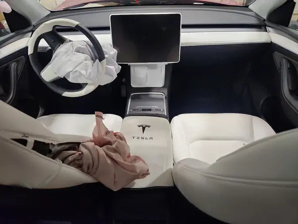 7SAYGDEE5RF130481 2024 TESLA MODEL Y - Image 8
