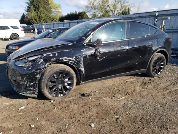 7SAYGDEE5RF150570 2024 TESLA MODEL Y - Image 1