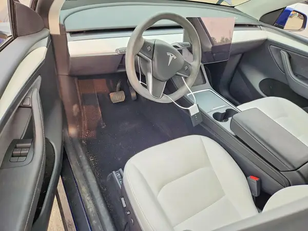 7SAYGDEE5RF151671 2024 TESLA MODEL Y - Image 8