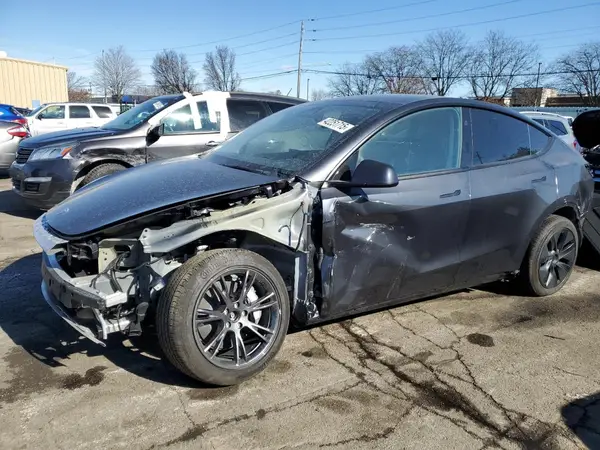 7SAYGDEE5RF190311 2024 TESLA MODEL Y - Image 1