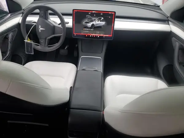 7SAYGDEE5RF195508 2024 TESLA MODEL Y - Image 8