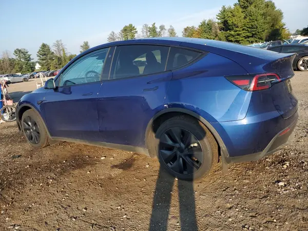 7SAYGDEE5RF199039 2024 TESLA MODEL Y - Image 2