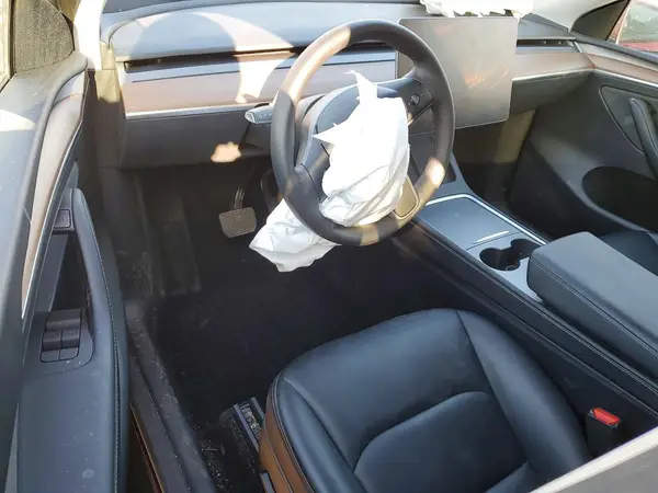 7SAYGDEE5RF201338 2024 TESLA MODEL Y - Image 8