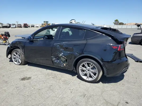 7SAYGDEE5RF981955 2024 TESLA MODEL Y - Image 2