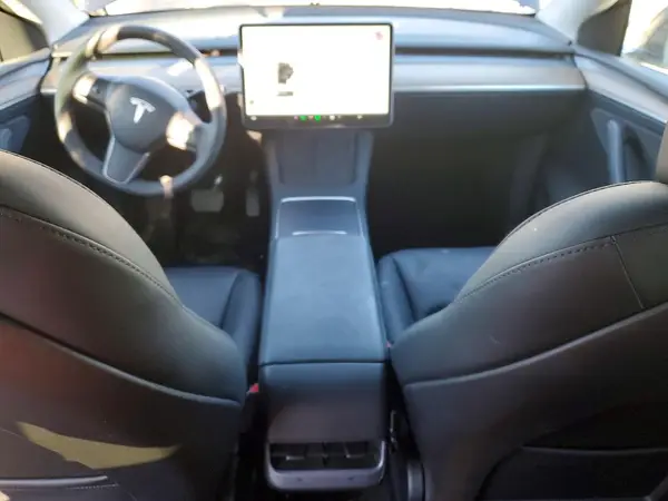 7SAYGDEE5RF989313 2024 TESLA MODEL Y - Image 8