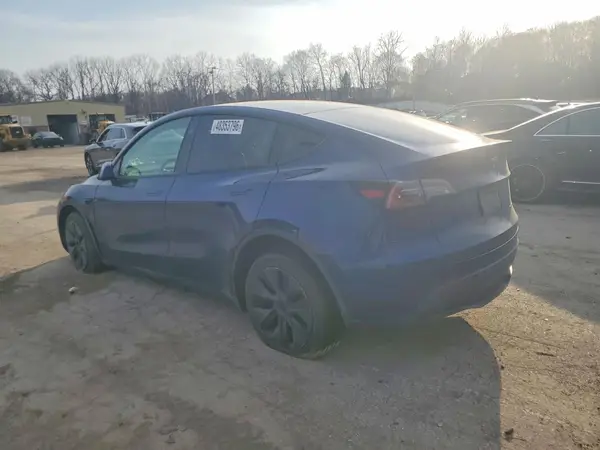 7SAYGDEE5SA336757 2025 TESLA MODEL Y - Image 2
