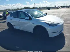 7SAYGDEE5SA338332 2025 TESLA MODEL Y