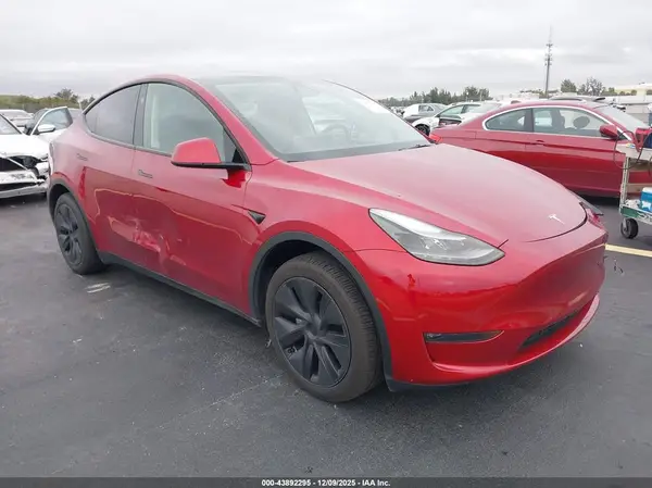 7SAYGDEE5SA341988 2025 TESLA MODEL Y - Image 1