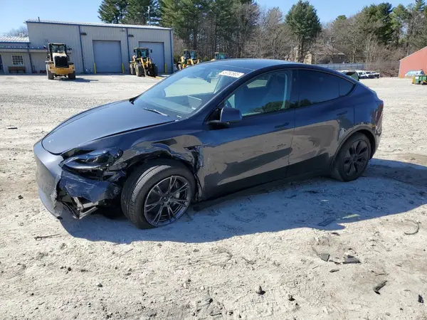 7SAYGDEE5SA345572 2025 TESLA MODEL Y - Image 1