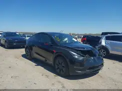7SAYGDEE5SA345832 2025 TESLA MODEL Y