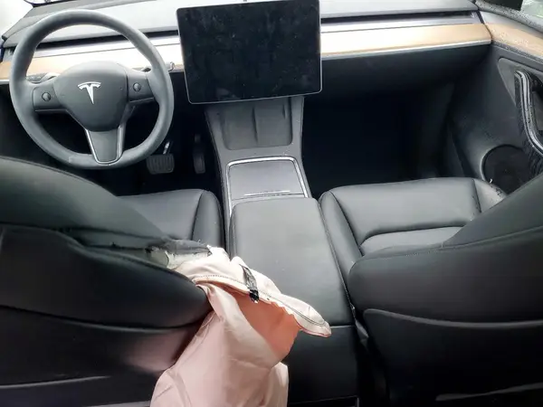 7SAYGDEE5SA354806 2025 TESLA MODEL Y - Image 8