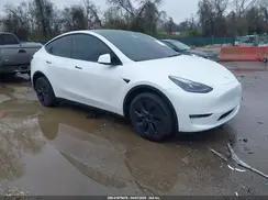 7SAYGDEE5SA355888 2025 TESLA MODEL Y