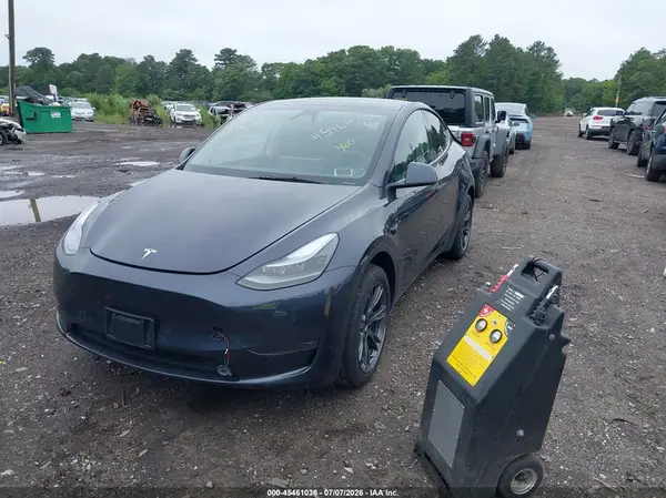 7SAYGDEE5SA358726 2025 TESLA MODEL Y - Image 2