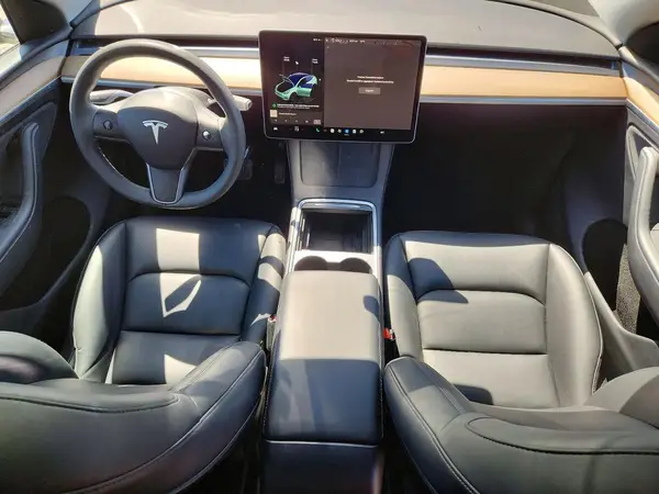 7SAYGDEE5SA359052 2025 TESLA MODEL Y - Image 8