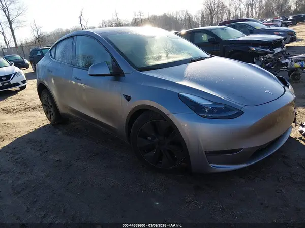 7SAYGDEE5SA364929 2025 TESLA MODEL Y - Image 1