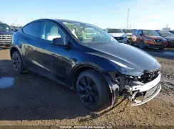 7SAYGDEE5SF240324 2025 TESLA MODEL Y