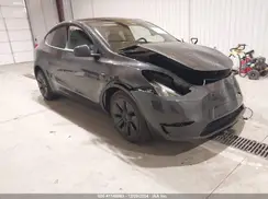 7SAYGDEE5SF248102 2025 TESLA MODEL Y